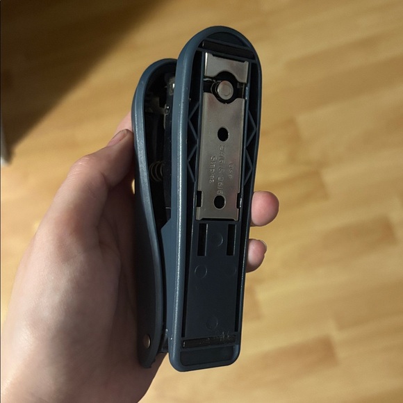 Buffalo Stapler - Picture 3 of 3